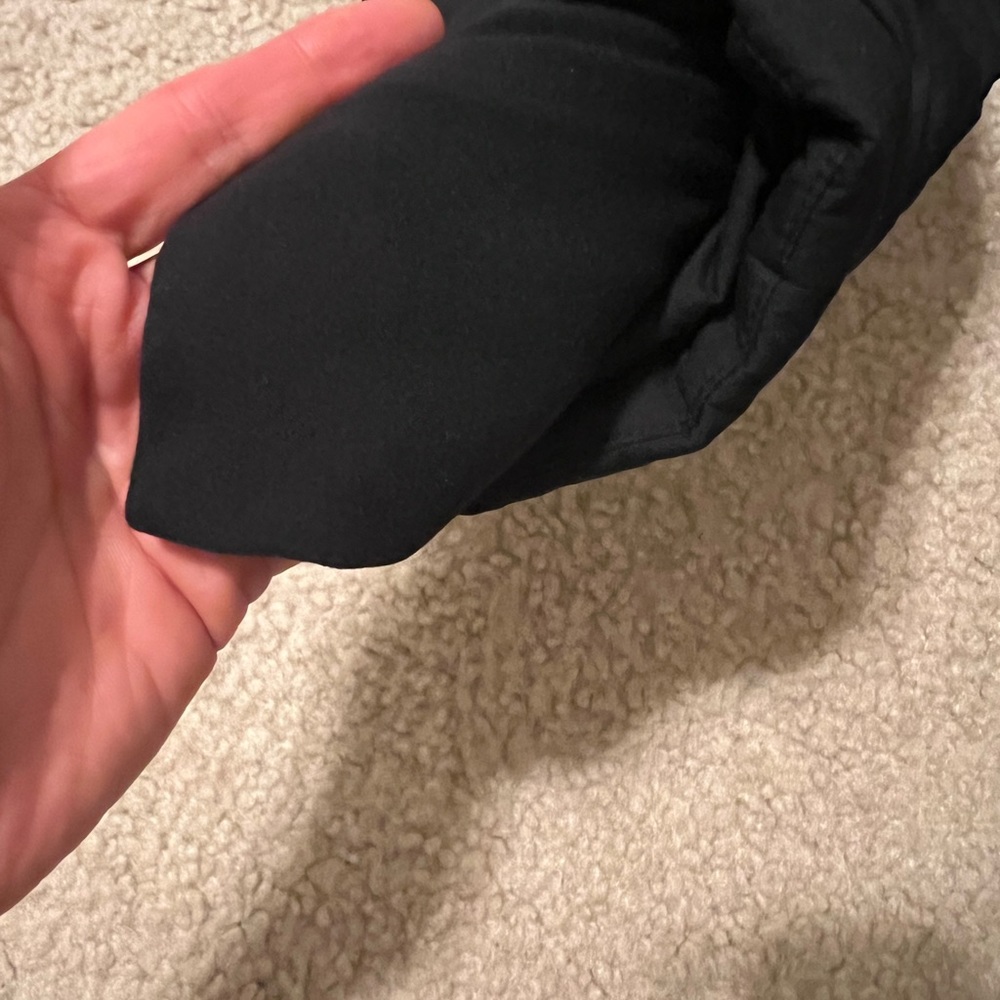 Aritzia Black Puffer Coat - Picture 10 of 16
